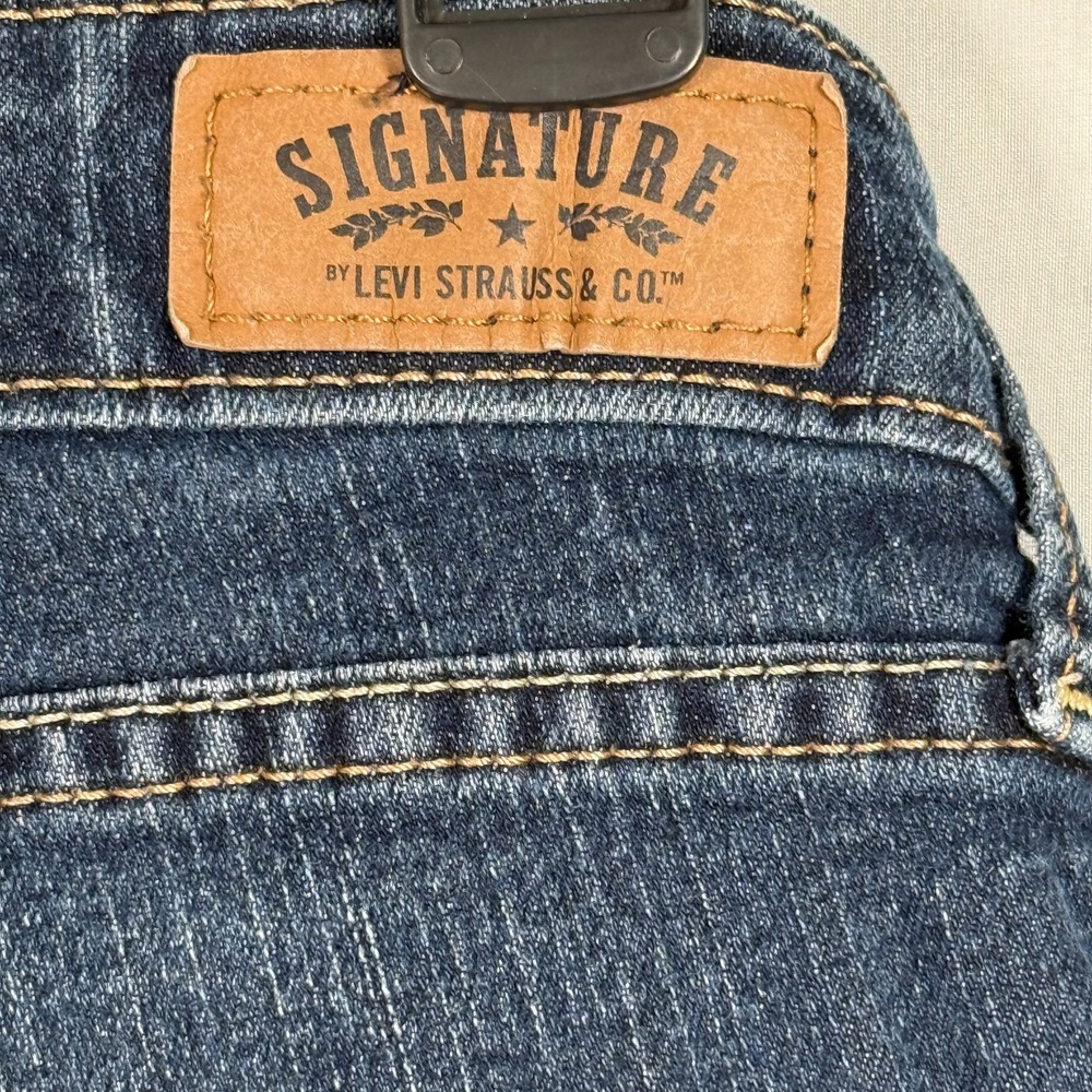 Levi's Signature Modern Straight Women's Blue Jeans 30x27" Comfort Rise 9" - Picture 9 of 11